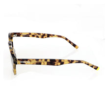 Cargar imagen en el visor de la galería, LENTES DE SOL  INVICTA BOLT   UNISEXO - CRUISE C3 con Filtro UV polarizado