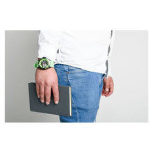 Cargar imagen en el visor de la galería, RELOJ BABY JODA PARA HOMBRE INVICTA STAR WARS 43076 - VERDE